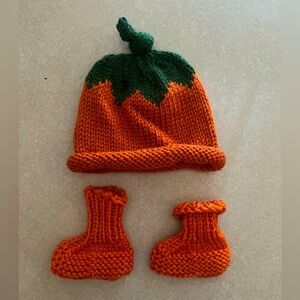 hand knit Pumpkin hat + booties